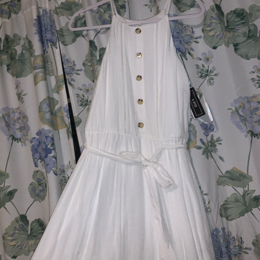 Clothes - Picture 5 of 5